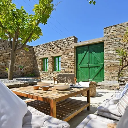 Luxurious Modern With A Fantstic Sea View Villa *