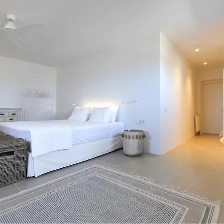 Luxurious Modern With A Fantstic Sea View Villa